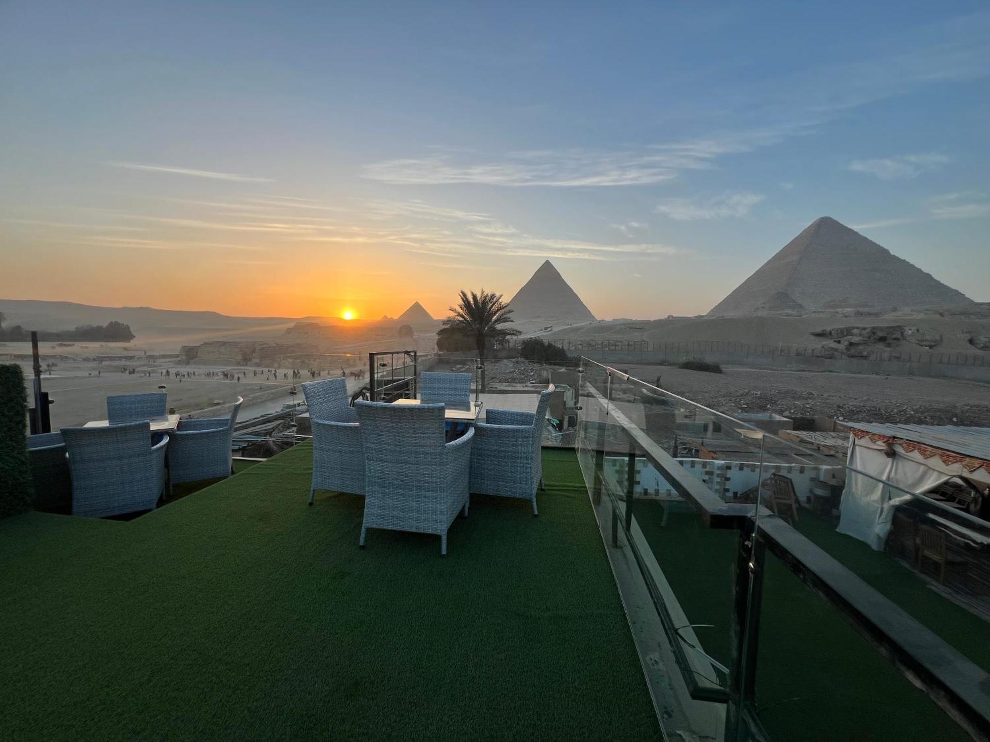 Golden Scarab Pyramids Hotel Kafrat al Jabal Exterior foto